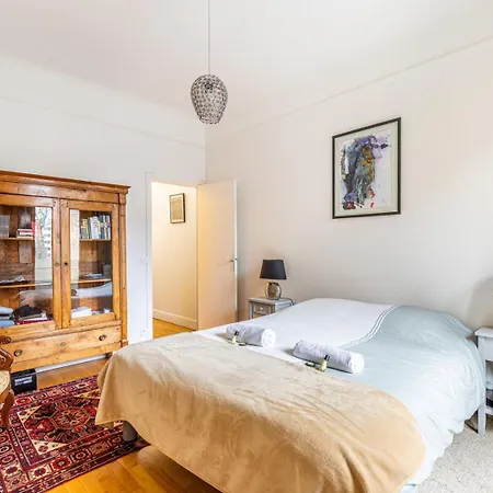 아파트 Guestready - A Humble In Auteuil