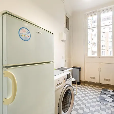 아파트 Guestready - A Humble In Auteuil *