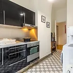 Guestready - A Humble In Auteuil *
