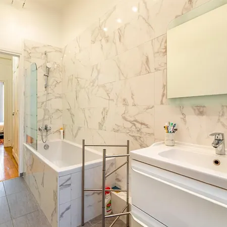 Guestready - A Humble In Auteuil *